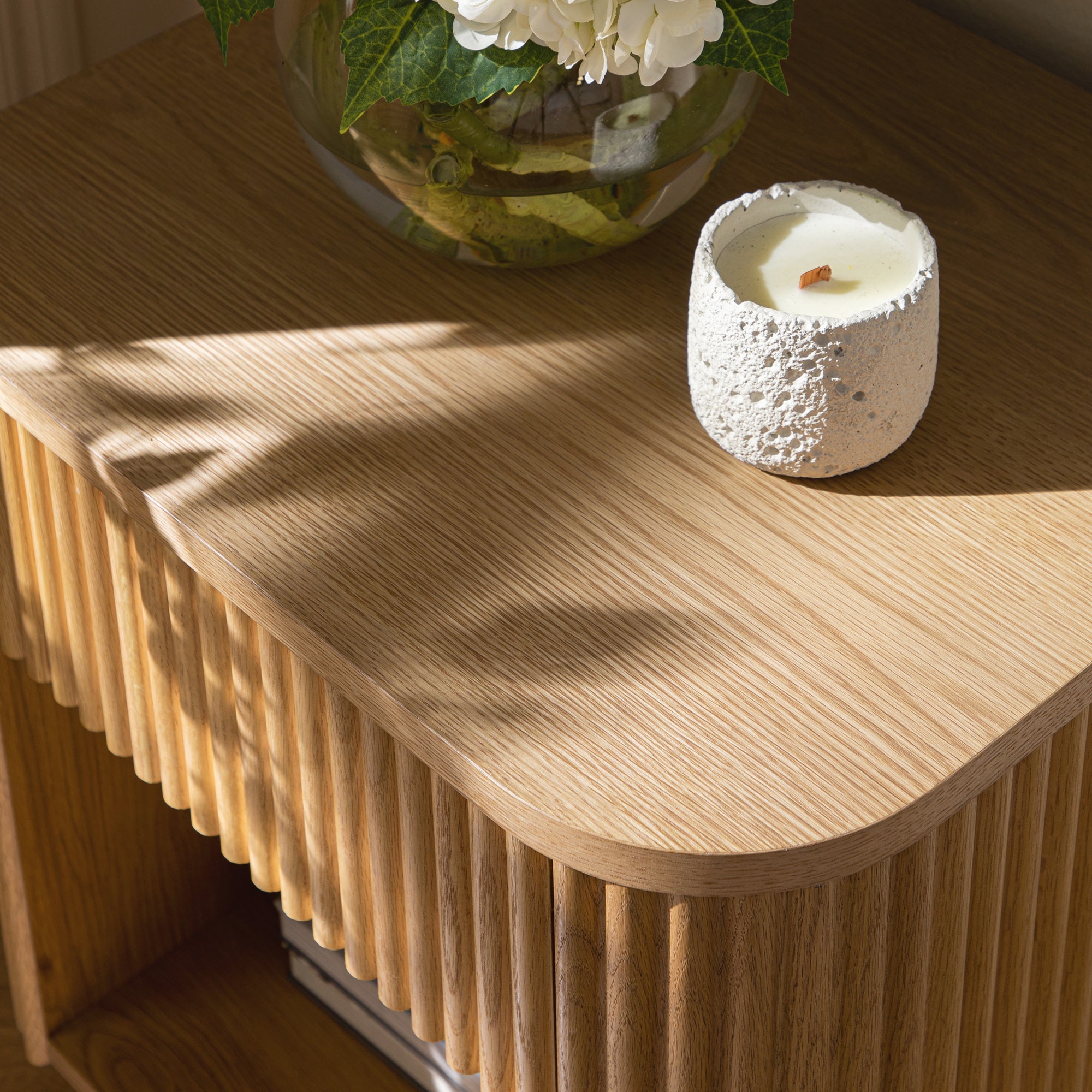 Maru 1-Drawer Bedside Table, Oak