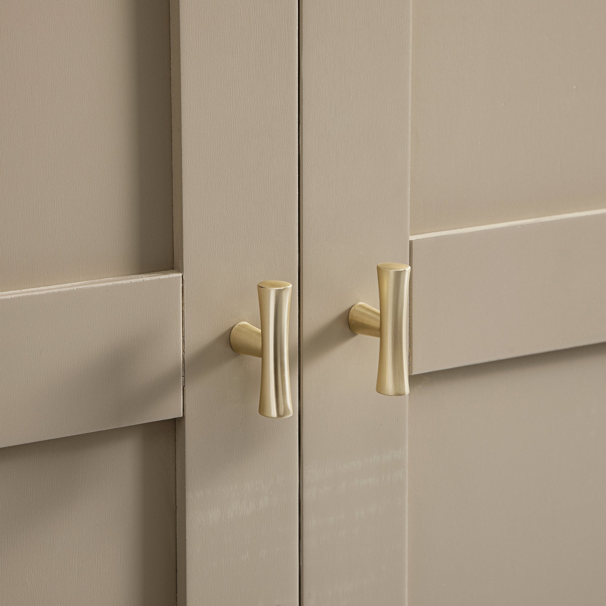 Oakham Double Wardrobe, Deep Greige