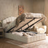 files/JAH-020-ECRU-BOU_scene3.jpg