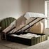files/JAH-020-MOSS-VEL_scene2.jpg
