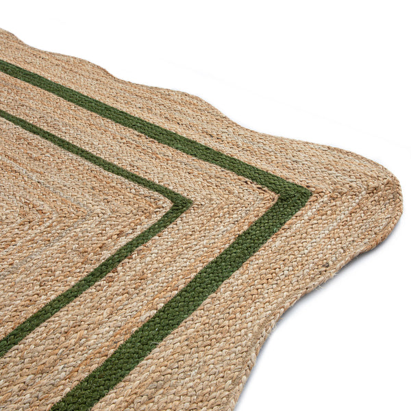 Evie Hand Braided Jute Scallop Green Border Rectangular Rug