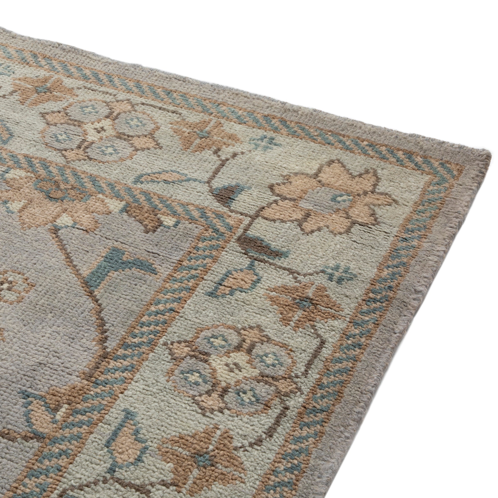 Premium Hand-Knotted Heritage Collection Florentine Ice Blue New Zealand Wool Rug