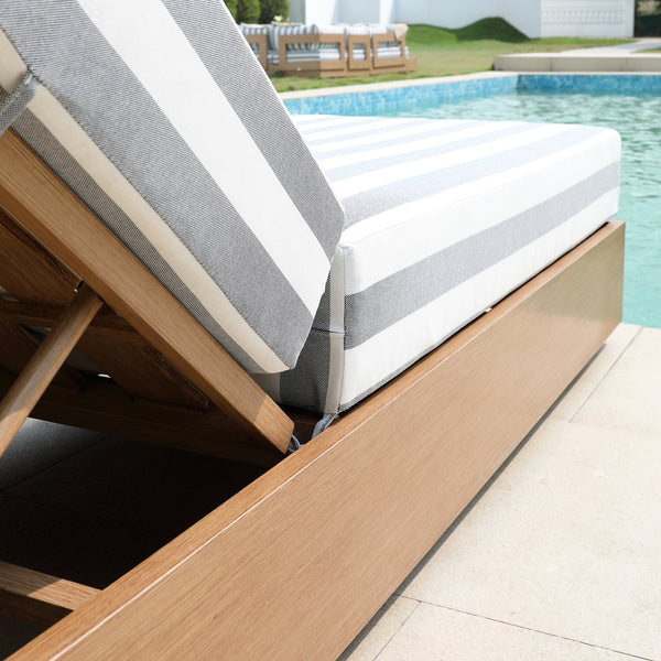 Jardin Aluminium Outdoor Sun Lounger, Natural with Blue Stripes