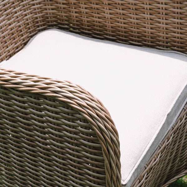 Hampshire 4-Seater Round Wicker Rattan Dining Set, Natural