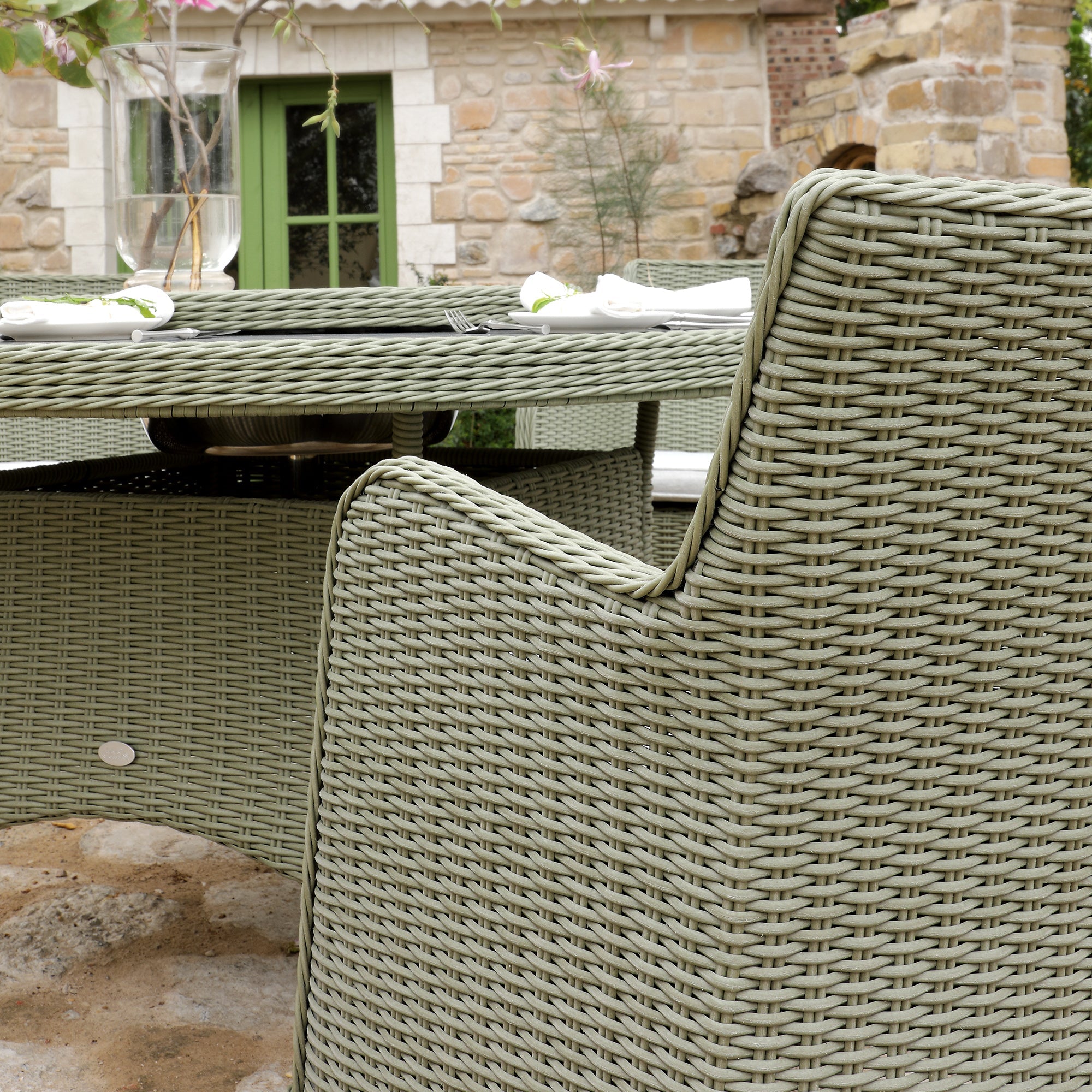 Hampshire 6-Seater Round Wicker Rattan Dining Set with Lazy Susan & Ice Bucket, Desert Sage