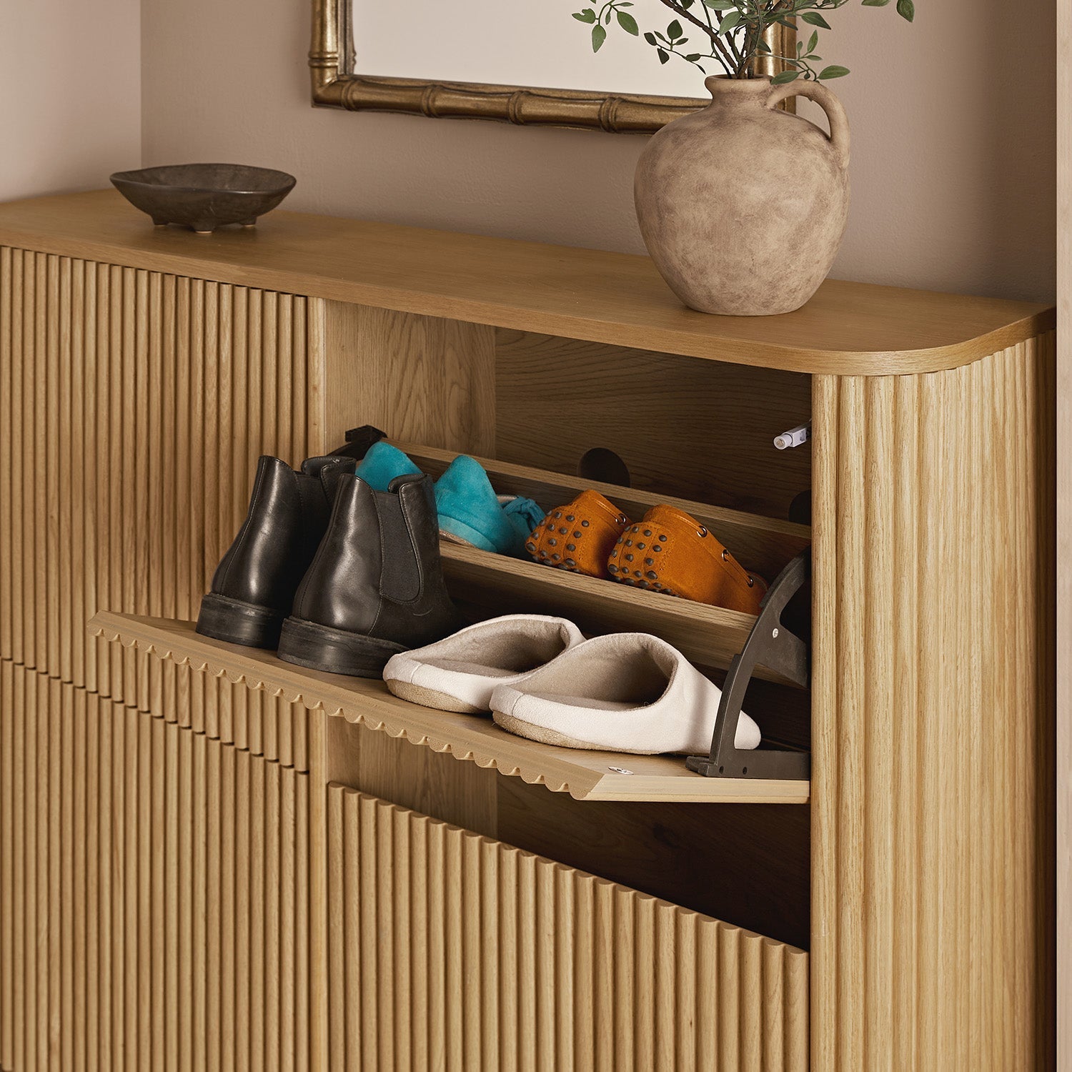 Maru 4-Door Shoe Storage Cabinet, Oak